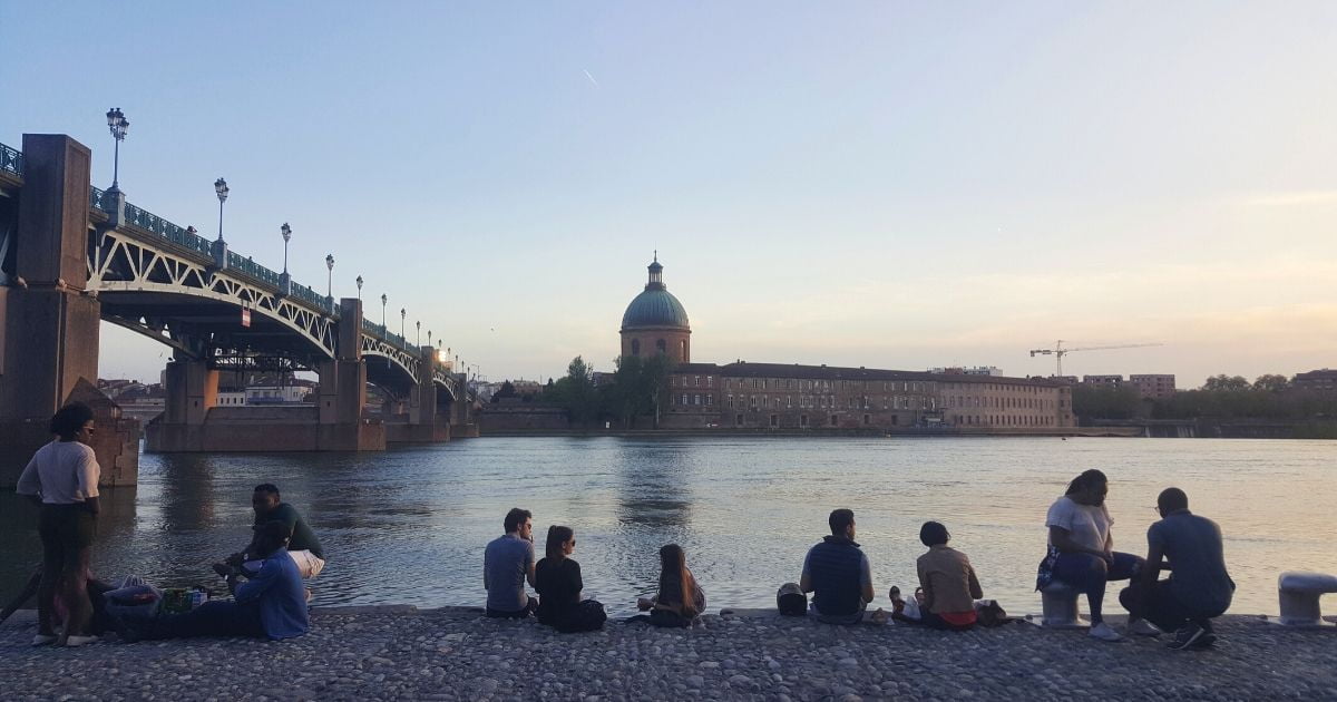 Show off Toulouse in your next Zoom meeting or happy hour with these virtual  backgrounds – Taste of Toulouse food tours